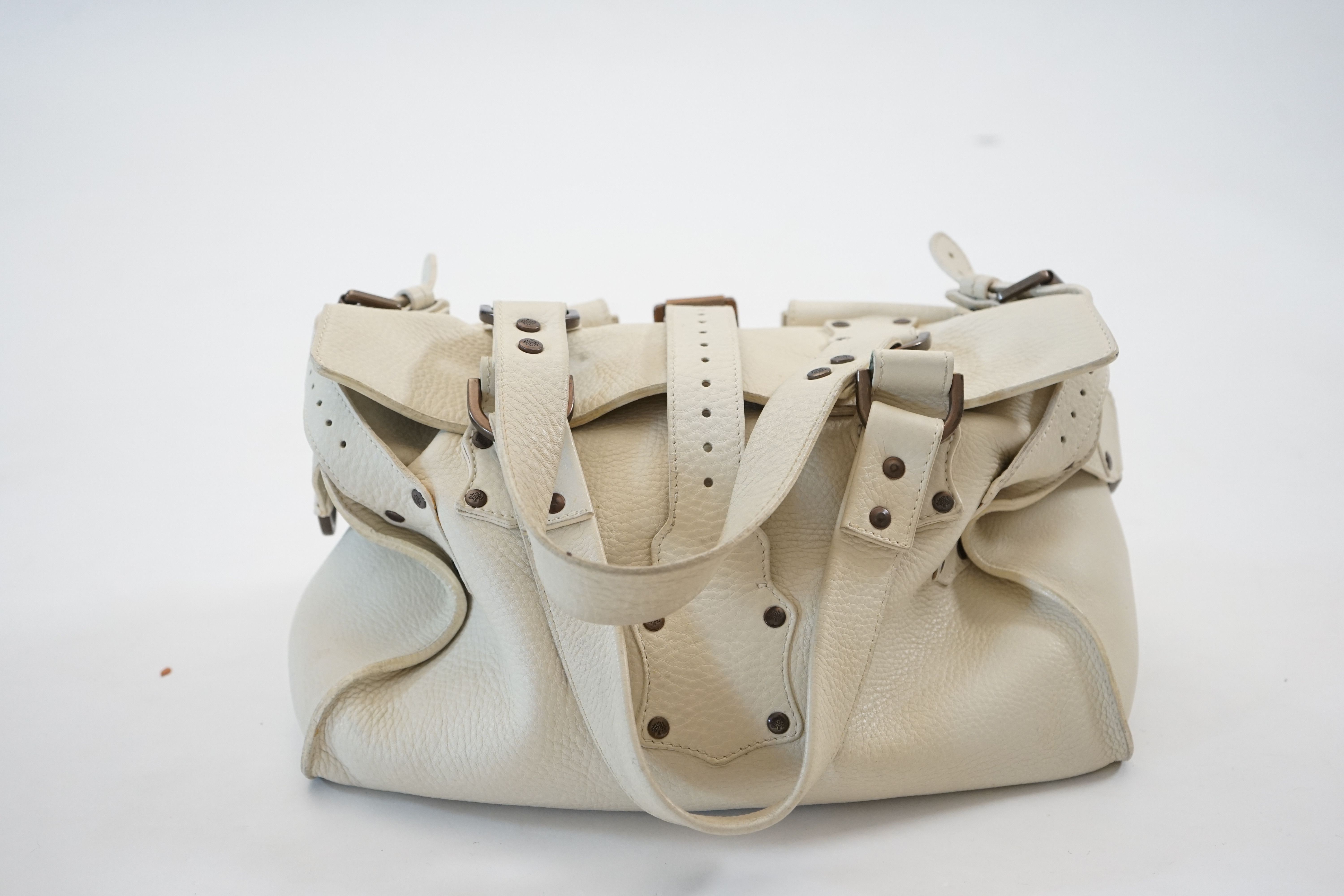 A Mulberry Roxanne cream leather handbag width 34cm, depth 15cm, height 18cm
